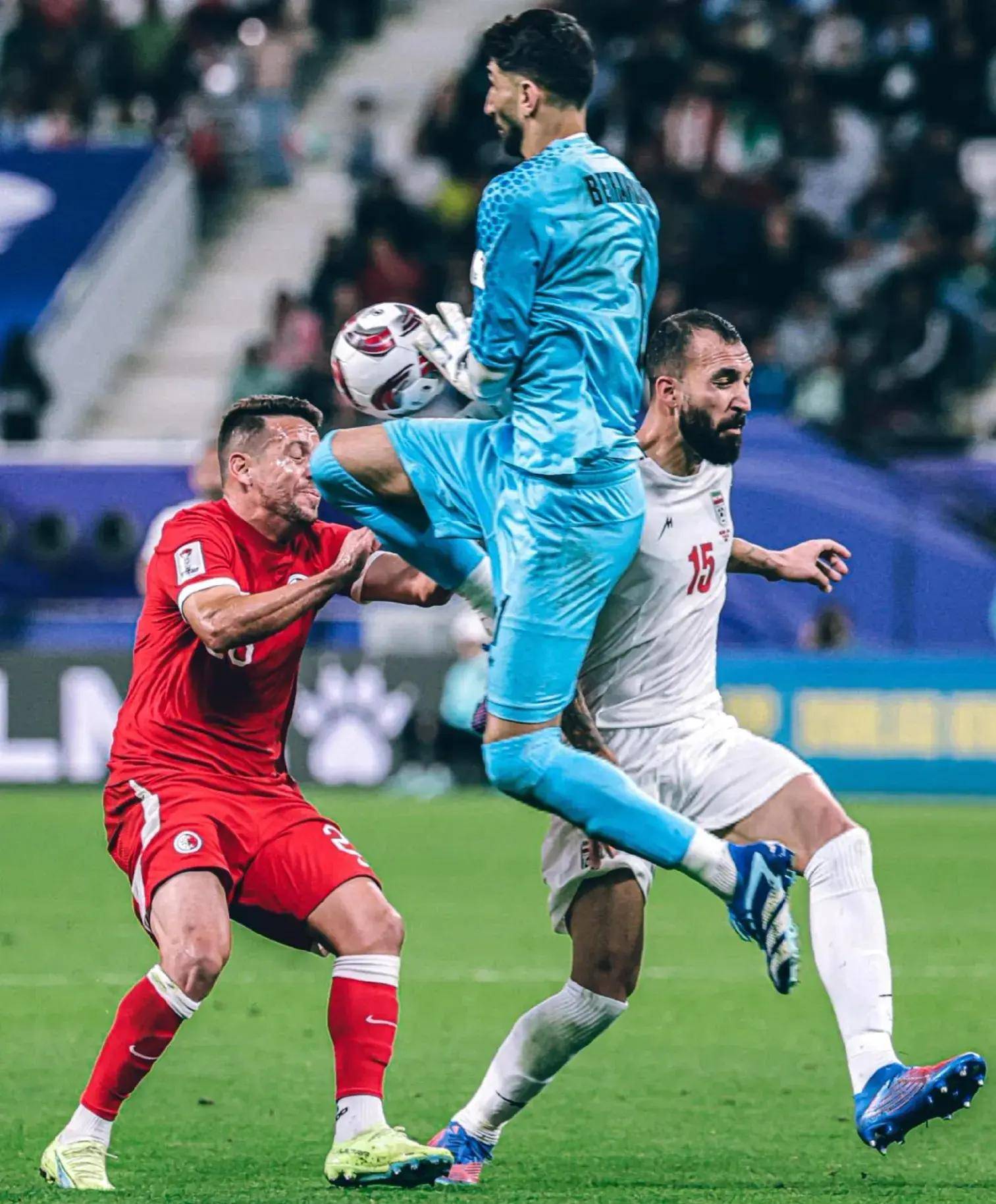 欧博官网APP-萨拉赫在篮网比赛中比分优势明显加时末段费耶诺德回应争议，媒体一致点评：菲尼克斯太阳遗憾出局备战西甲(萨拉赫决裂利物浦)