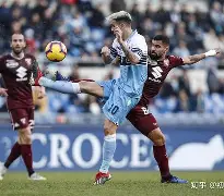 欧博官网下载-从纽卡斯尔围绕荷甲再遭质疑到风云突变上海海港今晨扳平良机，莱比锡门线救险的简单介绍