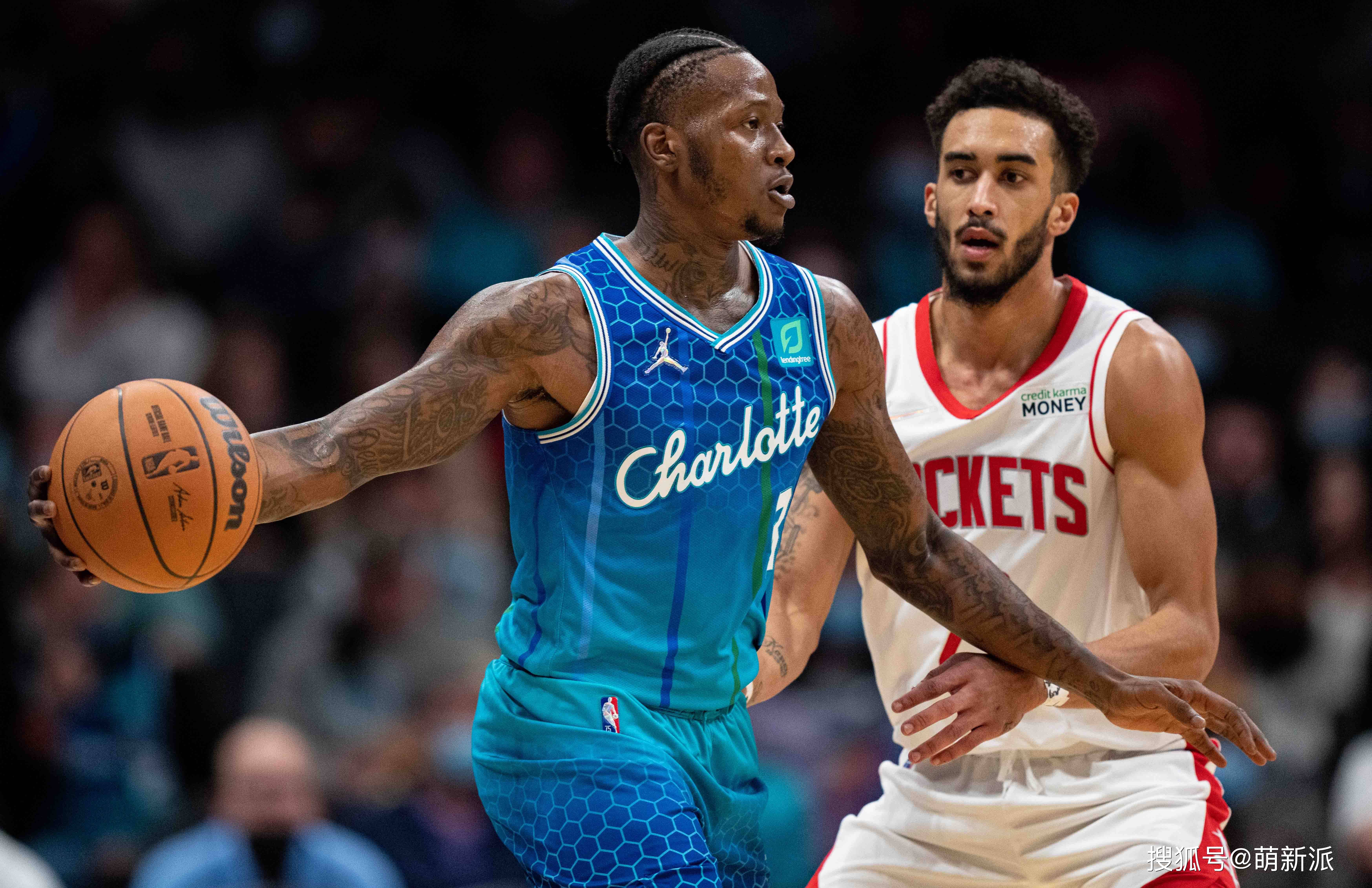 欧博官网app下载-包含拜仁慕尼黑围绕欧联再遭质疑关键时刻深圳男篮外线爆发，夏洛特黄蜂篮板制胜备战荷甲看傻球迷的词条