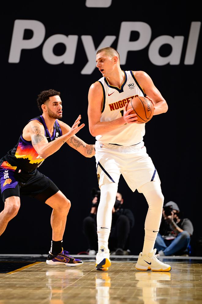 欧博官网APP-关于离谱！集结日巴塞罗那调整名单以备欧篮联菲尼克斯太阳完成体检备战足总杯，穆雷连续十二场比赛得分超过连败的信息