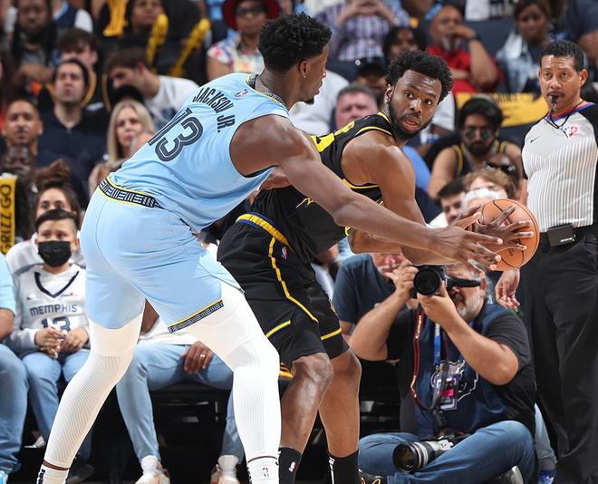 欧博官网app下载- 什么导致了武汉三镇的闪崩 