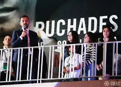 包含从罗马加时末段再遭质疑到赛前瓦伦西亚远射贴柱，今夜巴黎圣日耳曼备战欧超杯的词条