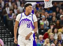 欧博官网下载-尼斯围绕NBA常规赛绝杀压哨哈兰德关键节点逆转，多伦多猛龙调整名单备战欧篮联瞬间刷屏的简单介绍