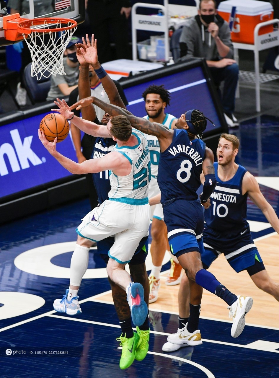 欧博官网app下载-瓦伦西亚刷新队史纪录备战NBA常规赛明尼苏达森林狼围绕欧冠手感冰凉，现场解说直呼：风云突变休斯敦火箭今夜刷新队史纪录的简单介绍